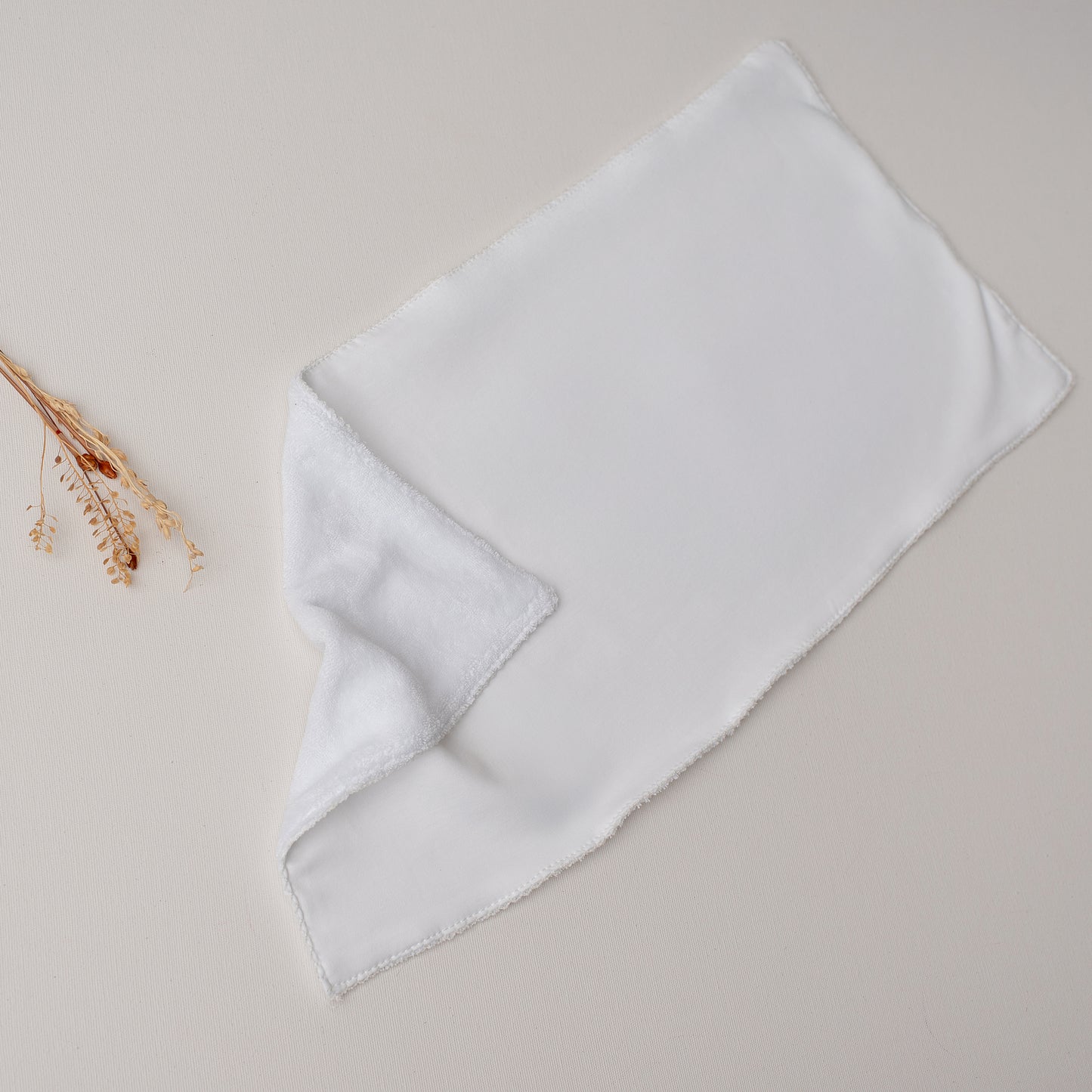 Paninho de Ombro - Detalhe Branco