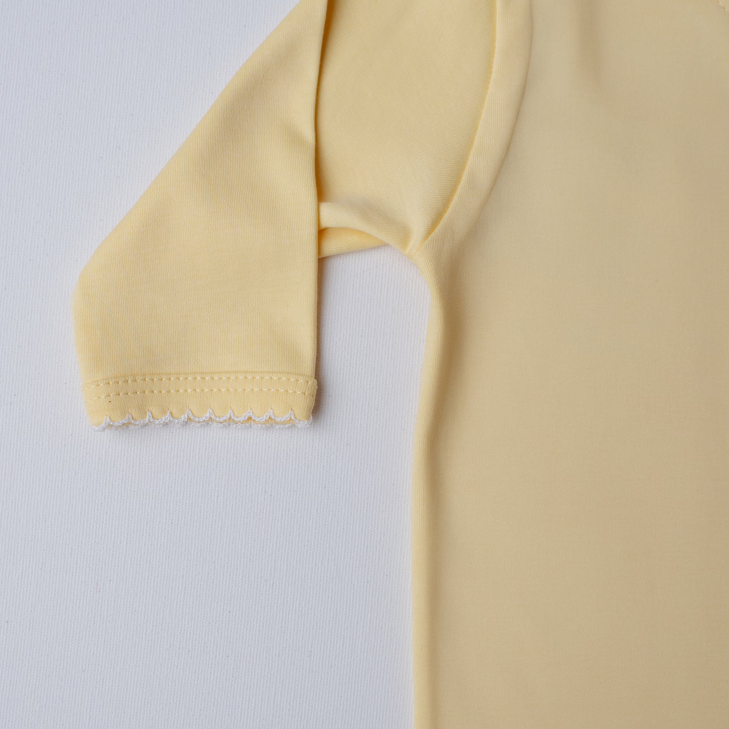 Macacão Arara Amarelo