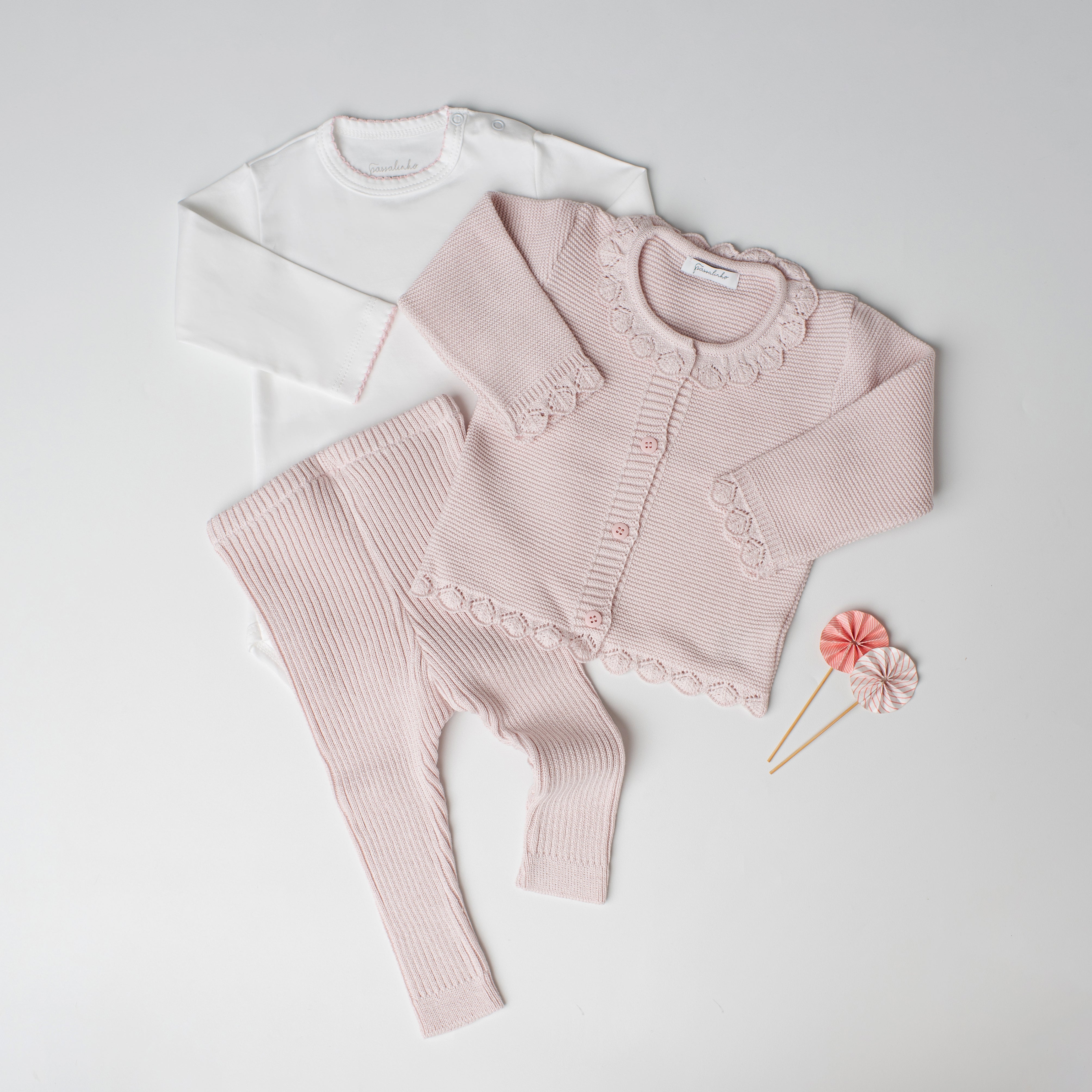 Conjunto em Tricô + Pima Cisne Rosa