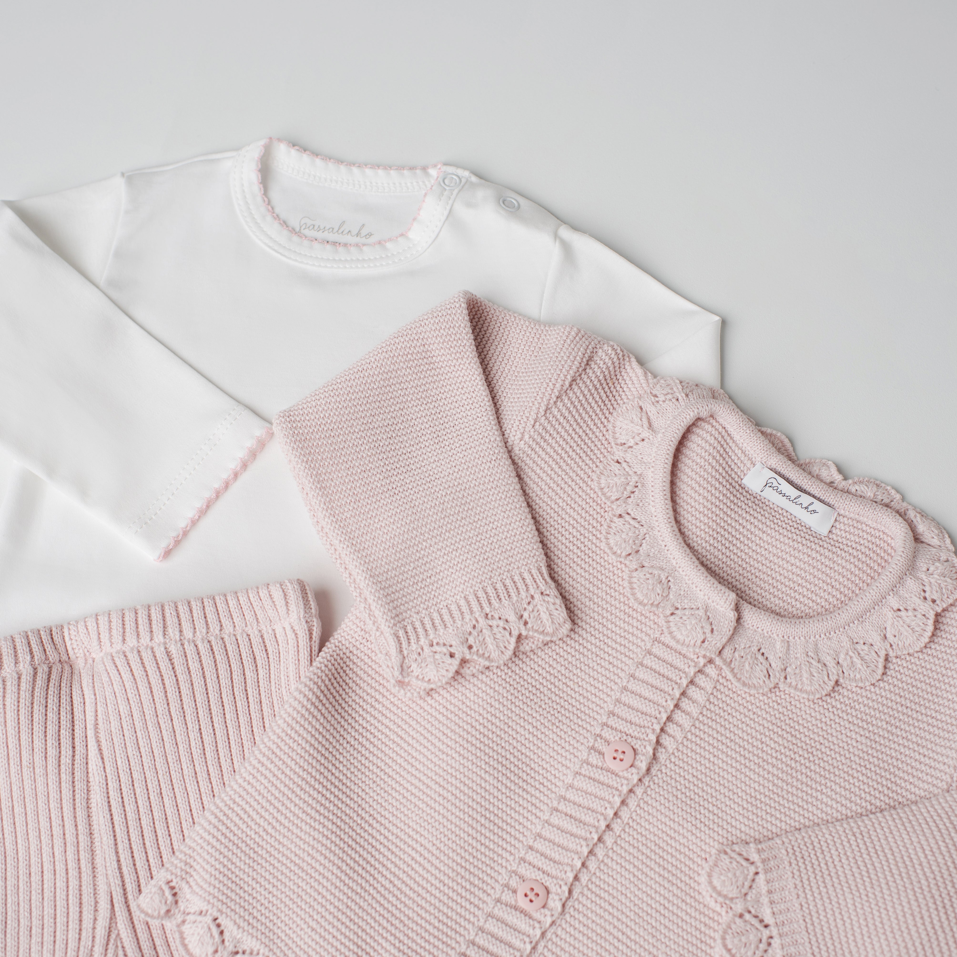 Conjunto em Tricô + Pima Cisne Rosa