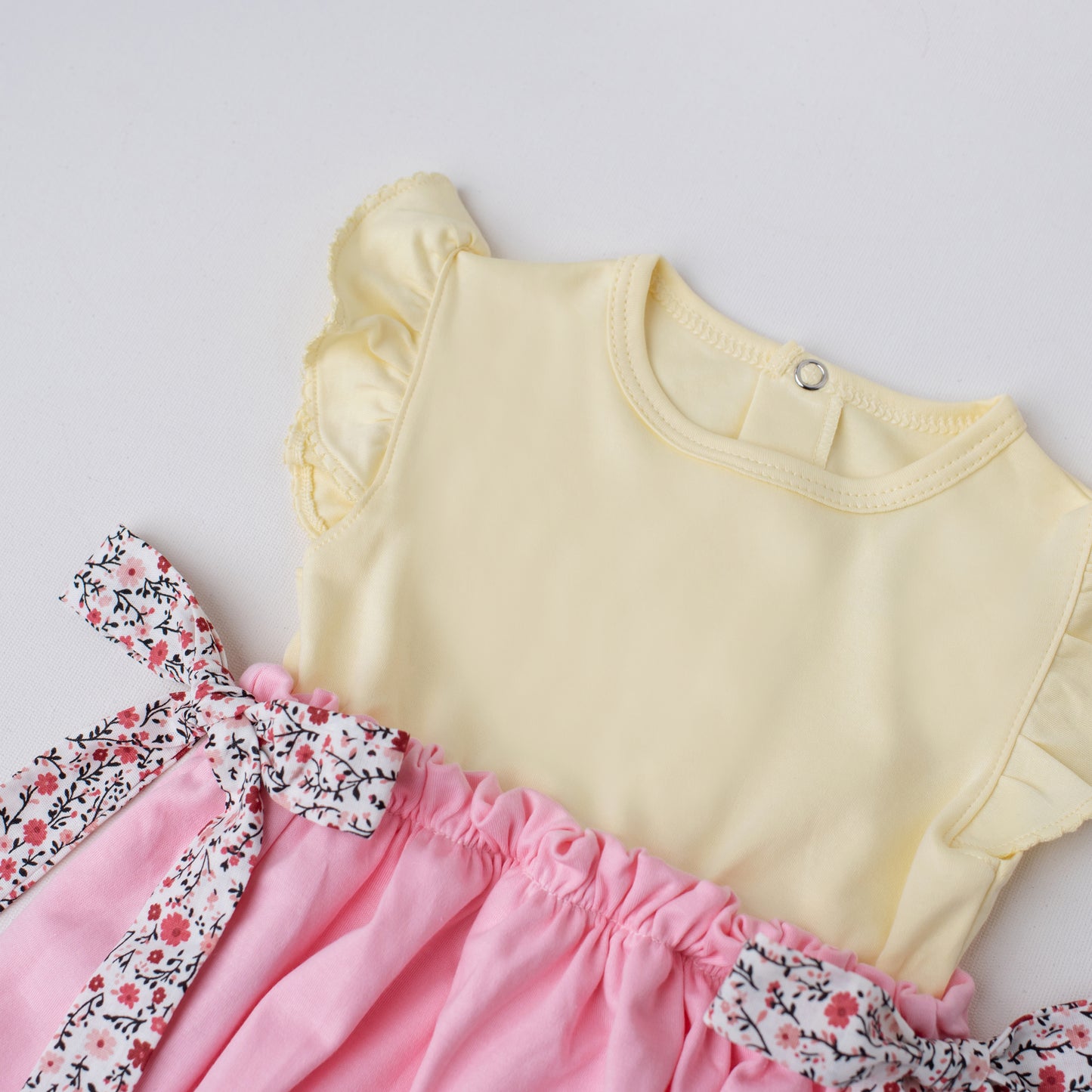 Macaquinho Canário Rosa e Amarelo