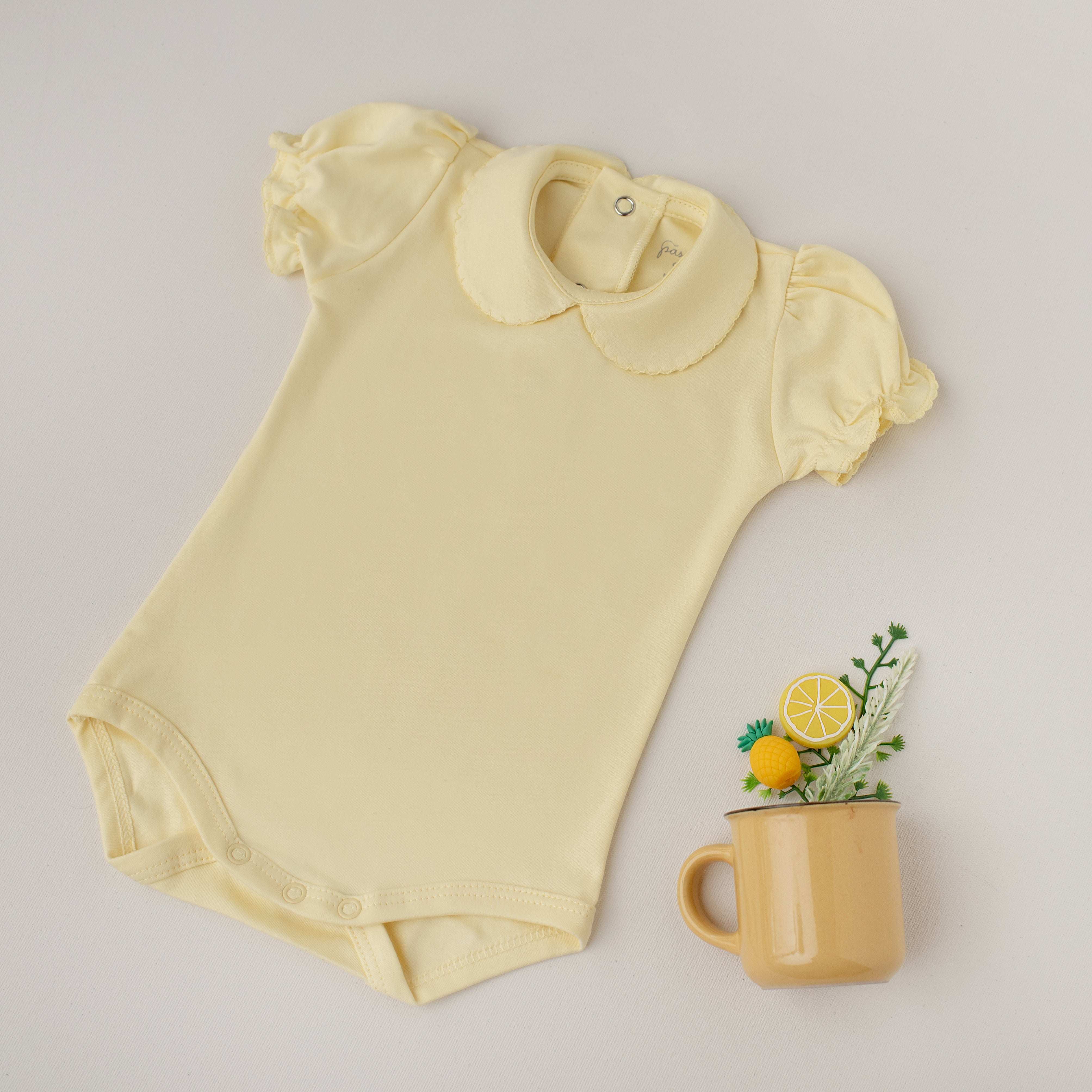 Body Garça Manga Curta Amarelo