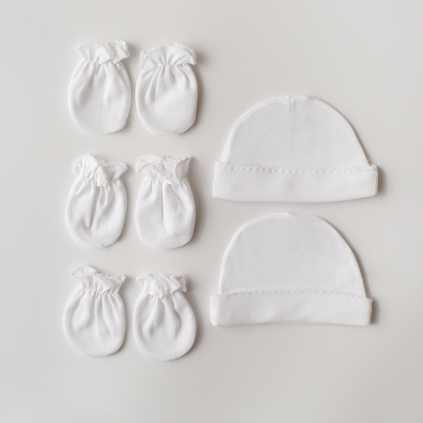 Kit: Gorrinhos e Luvinhas Coruja Brancos