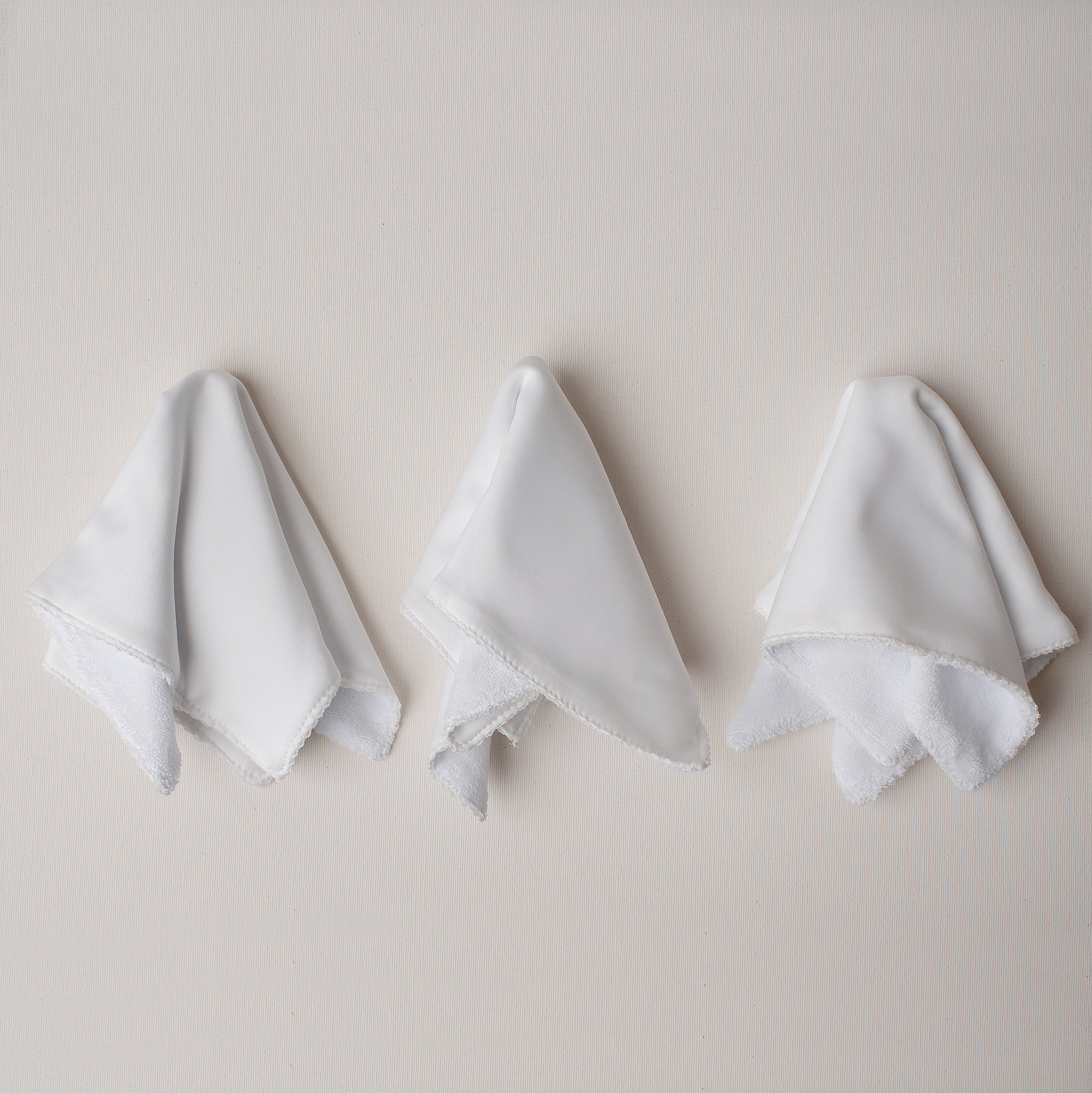 Kit: 3 Paninhos de Boca ou Bumbum Atoalhado - Detalhe Branco