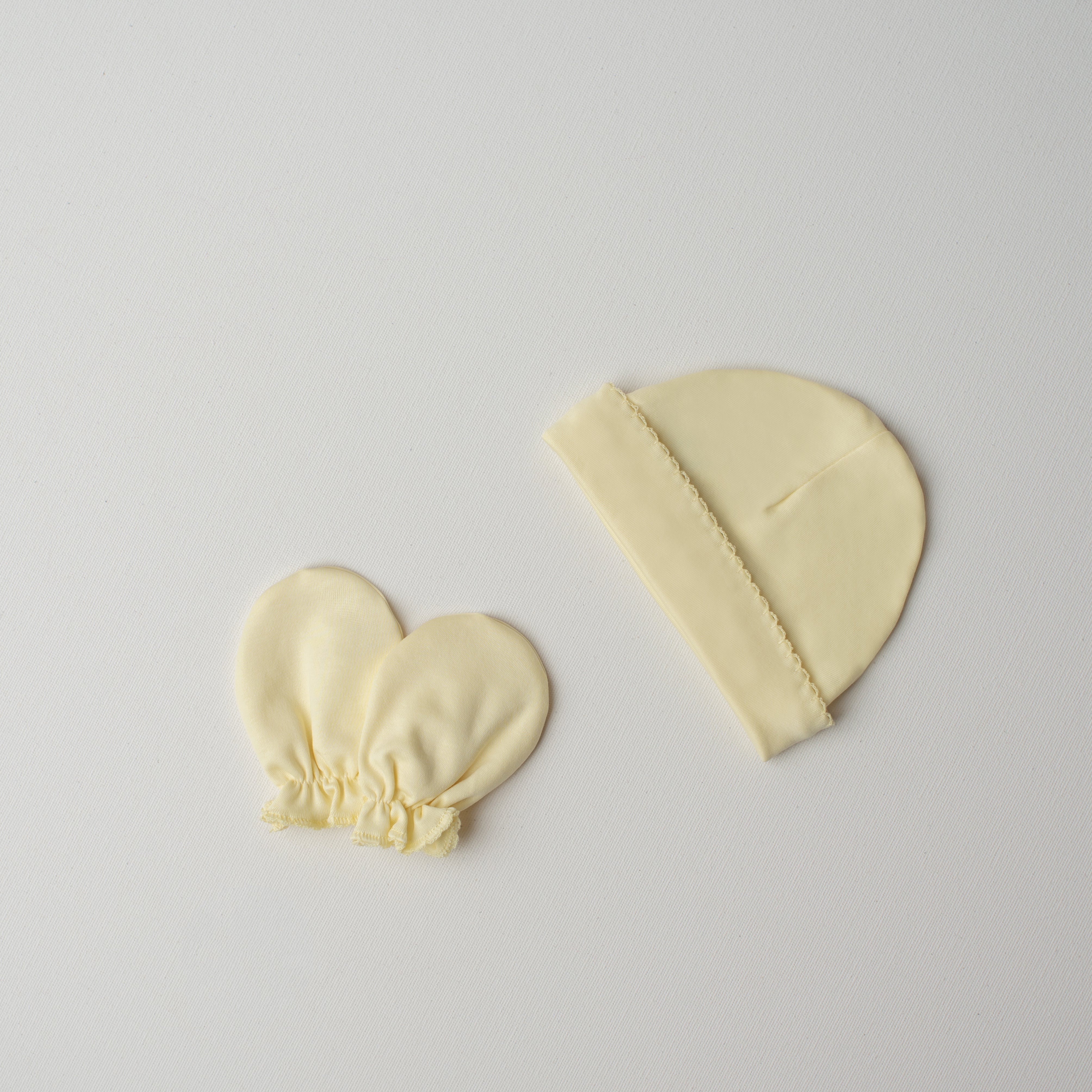 Kit: Gorrinho e Luvinha Coruja Amarelo