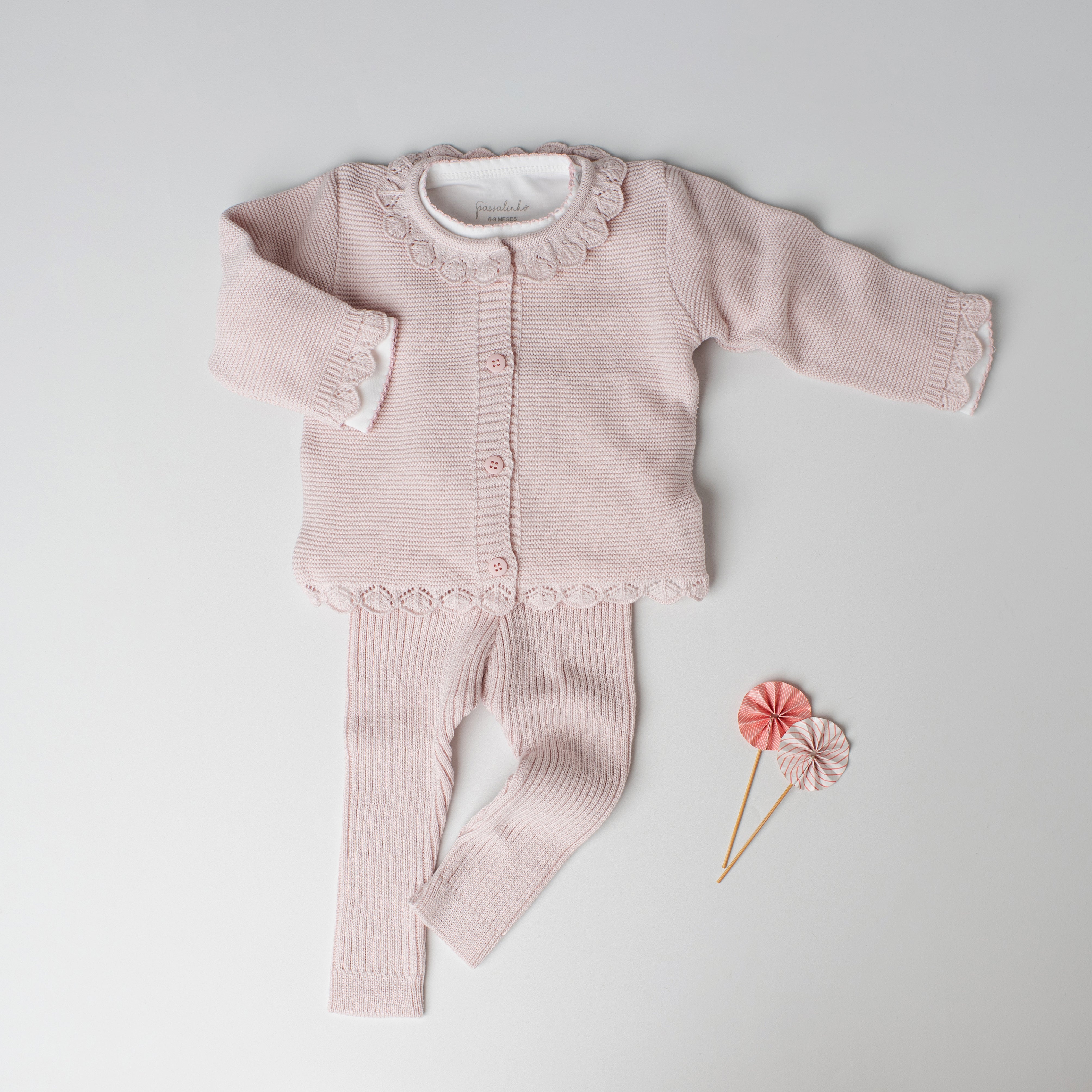 Conjunto em Tricô + Pima Cisne Rosa