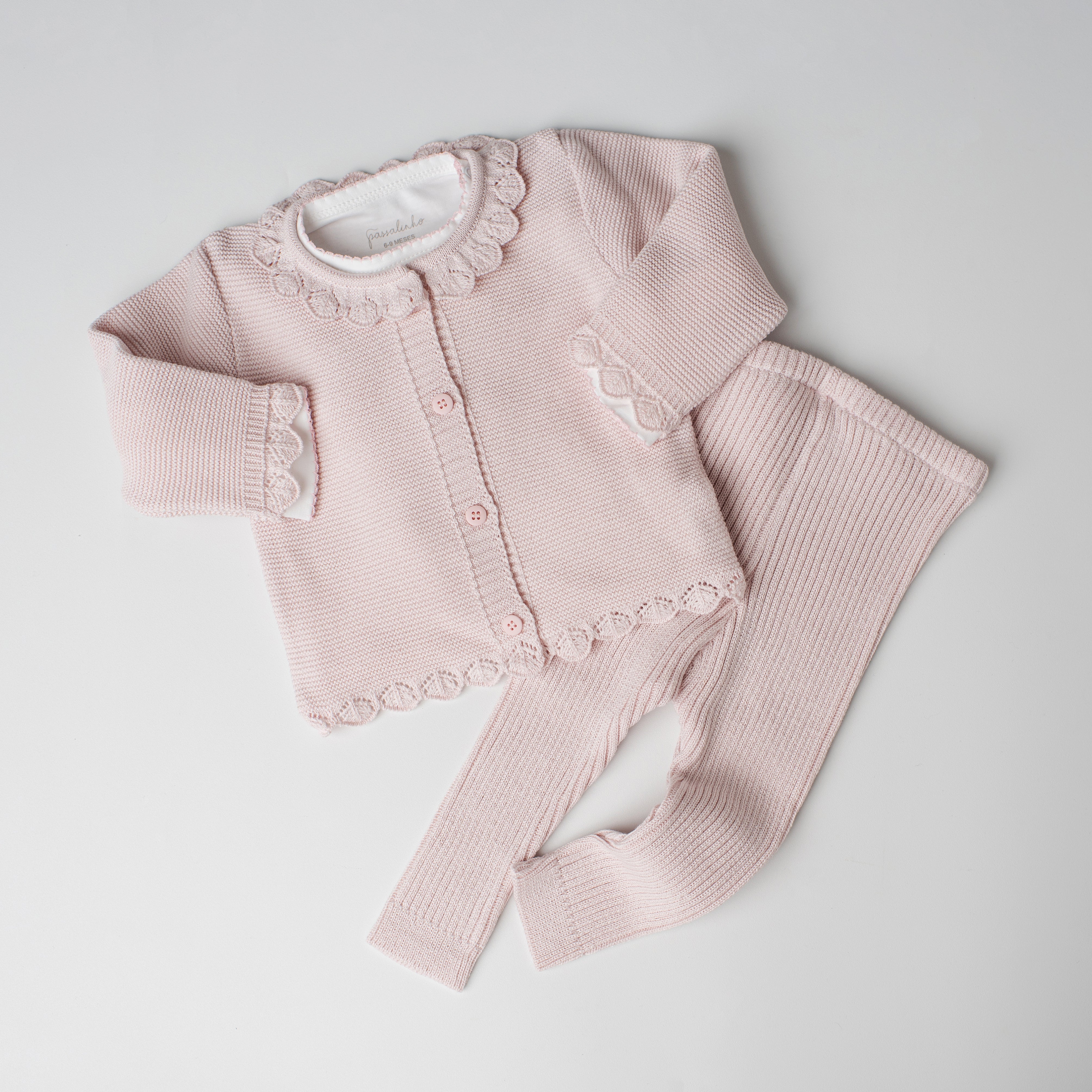 Conjunto em Tricô + Pima Cisne Rosa