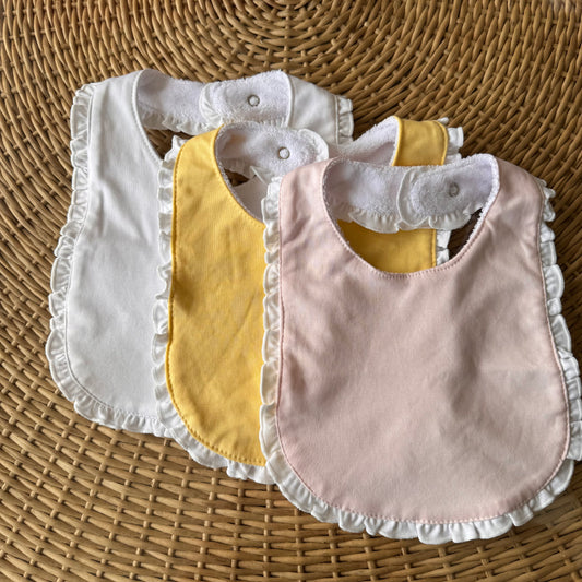 Kit: 3 Babadores Garça Pima Atoalhado - Branco, Amarelo e Rosa Claro