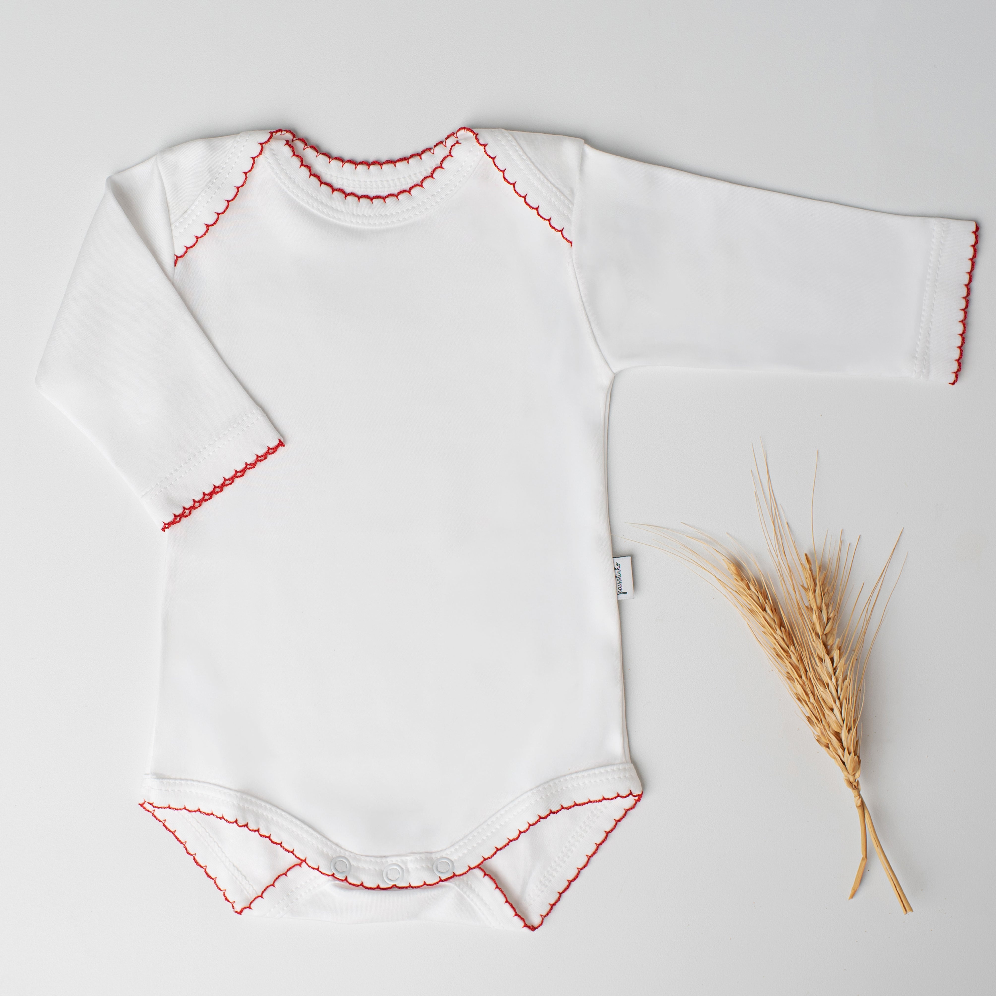Body Andorinha Manga Longa Branco - Detalhe Vermelho