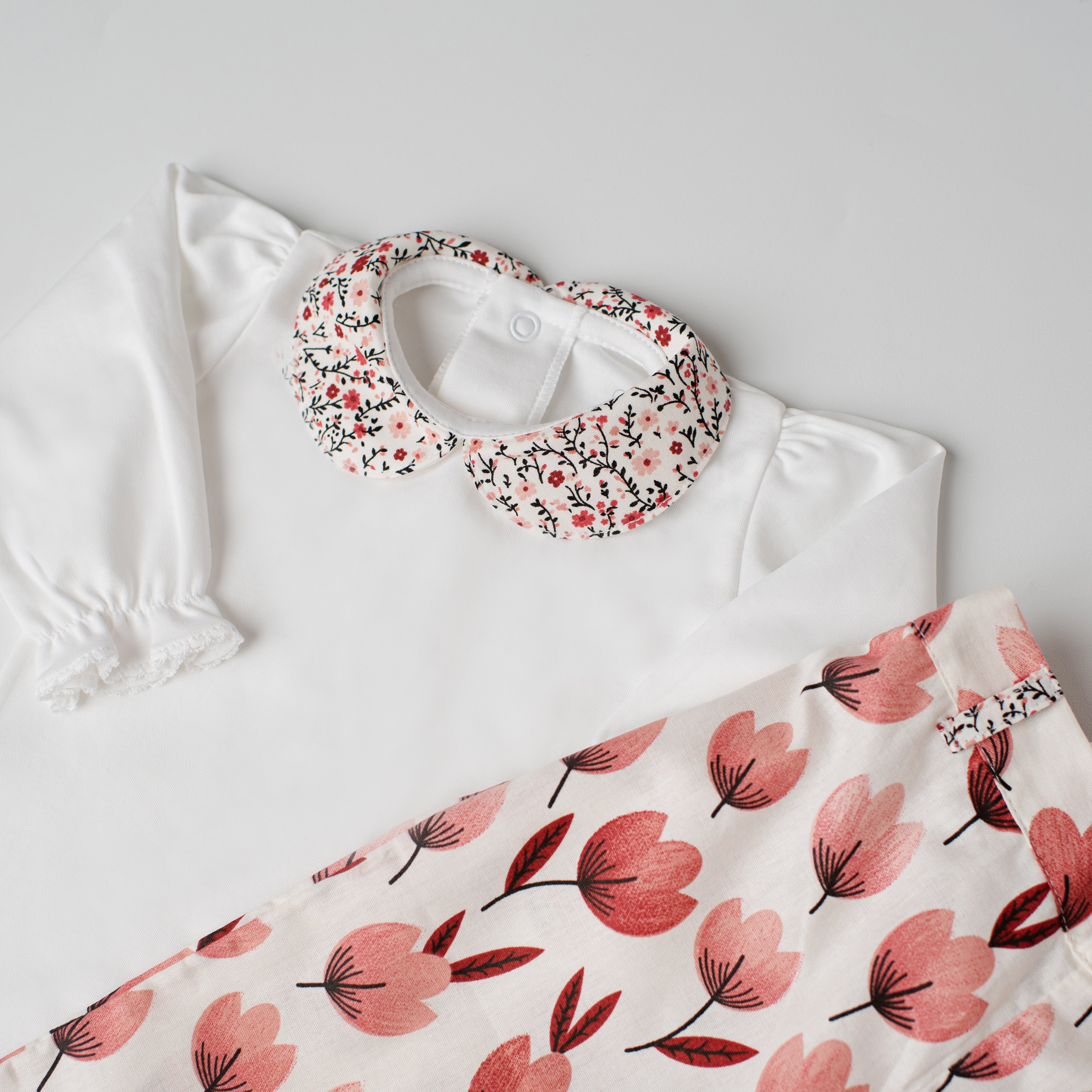 Conjunto Body e Calça Tico Tico Tulipas