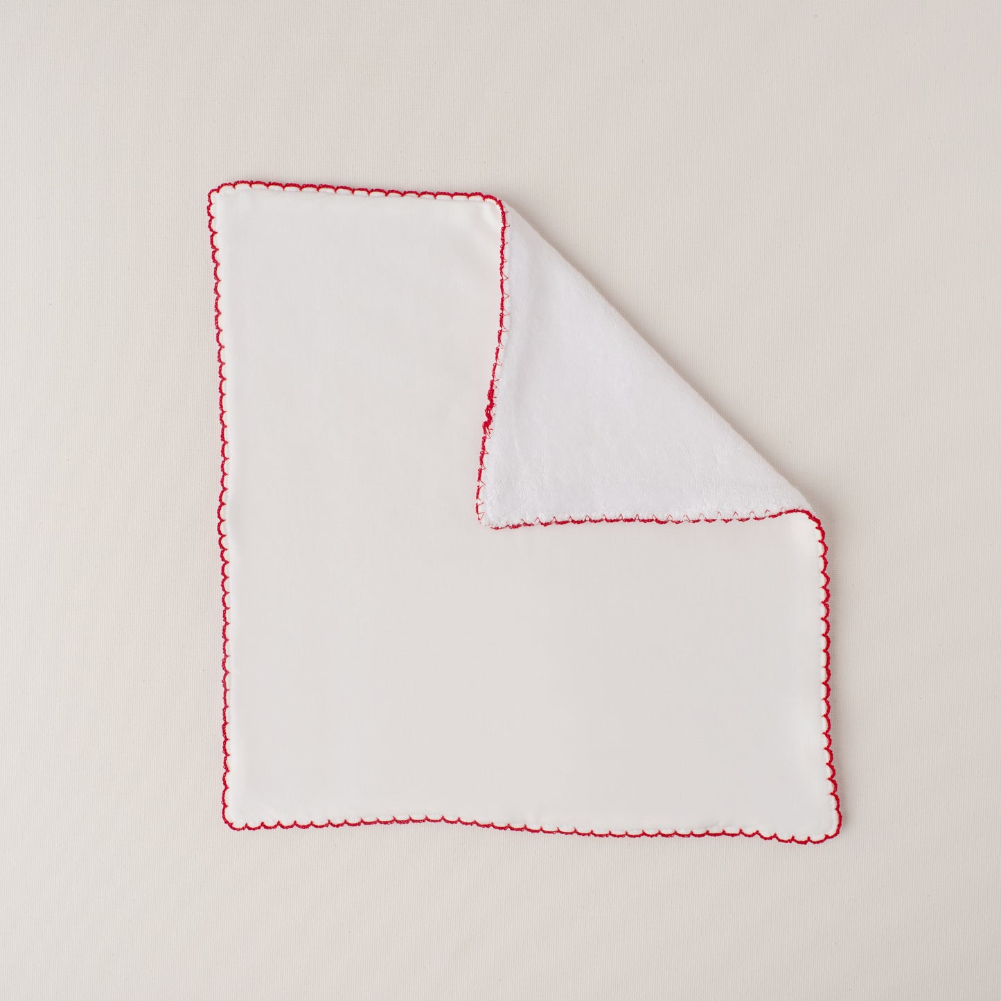 Paninho de Boca ou Bumbum Atoalhado - Detalhe Vermelho