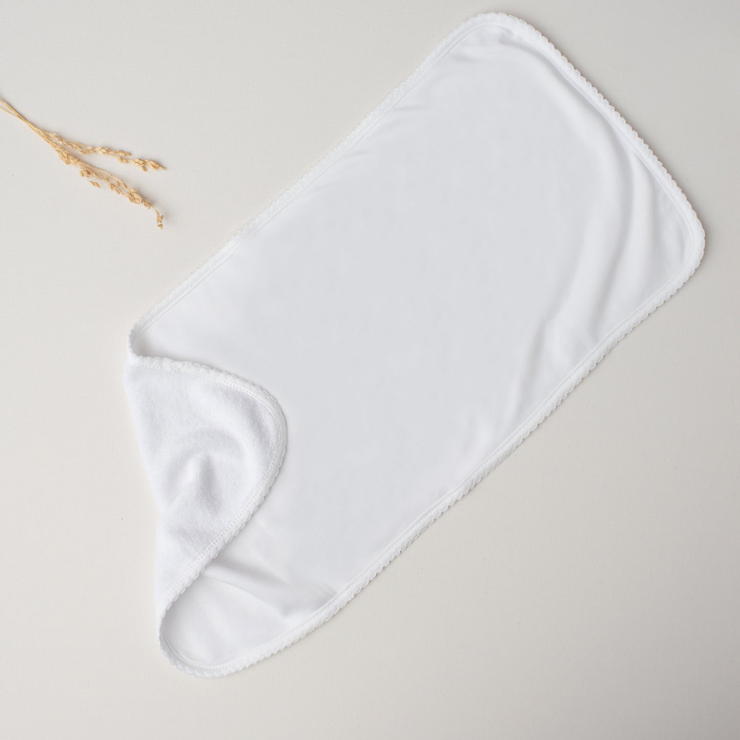 Paninho de Ombro - Detalhe Branco