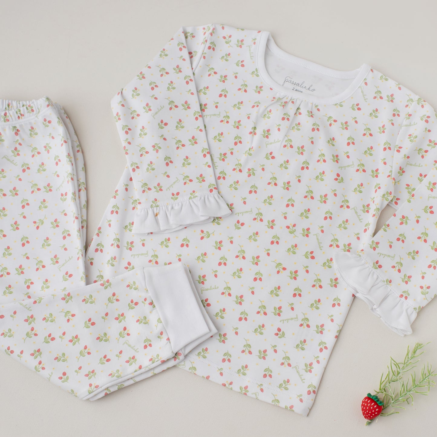 Pijama Calça e Blusa Arara Moranguinhos