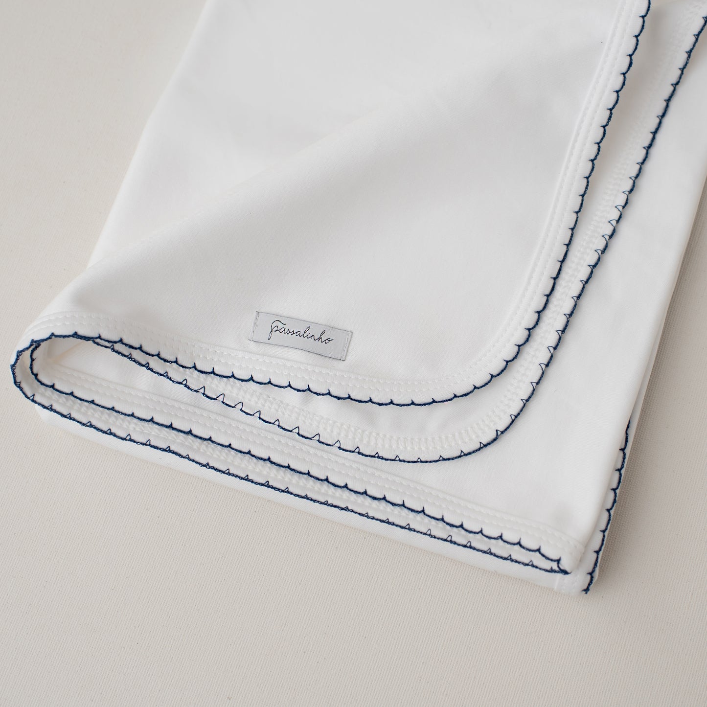 Manta Dupla Pluma de Algodão Detalhe Marinho