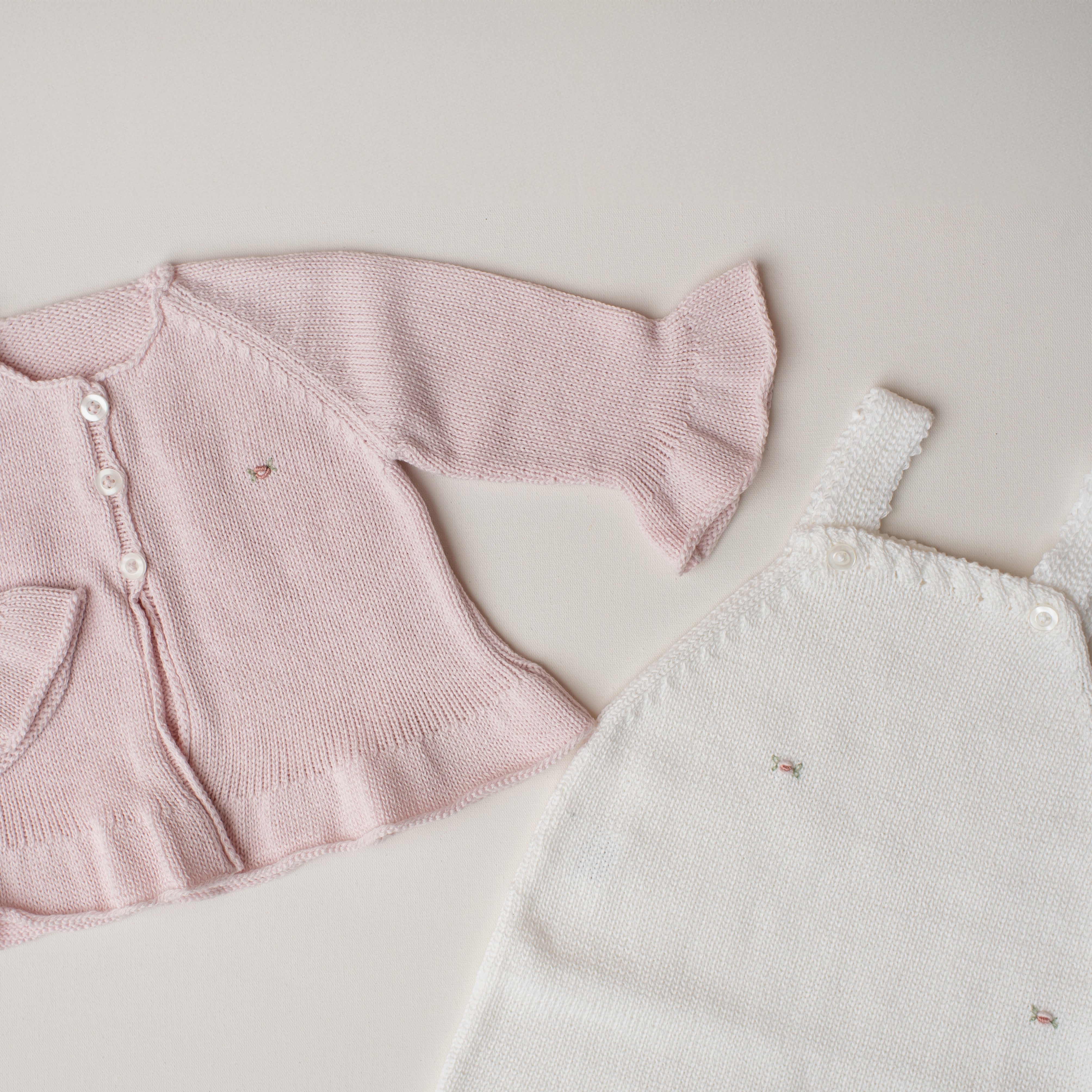 Saída de Maternidade Anambé Branca e Rosa