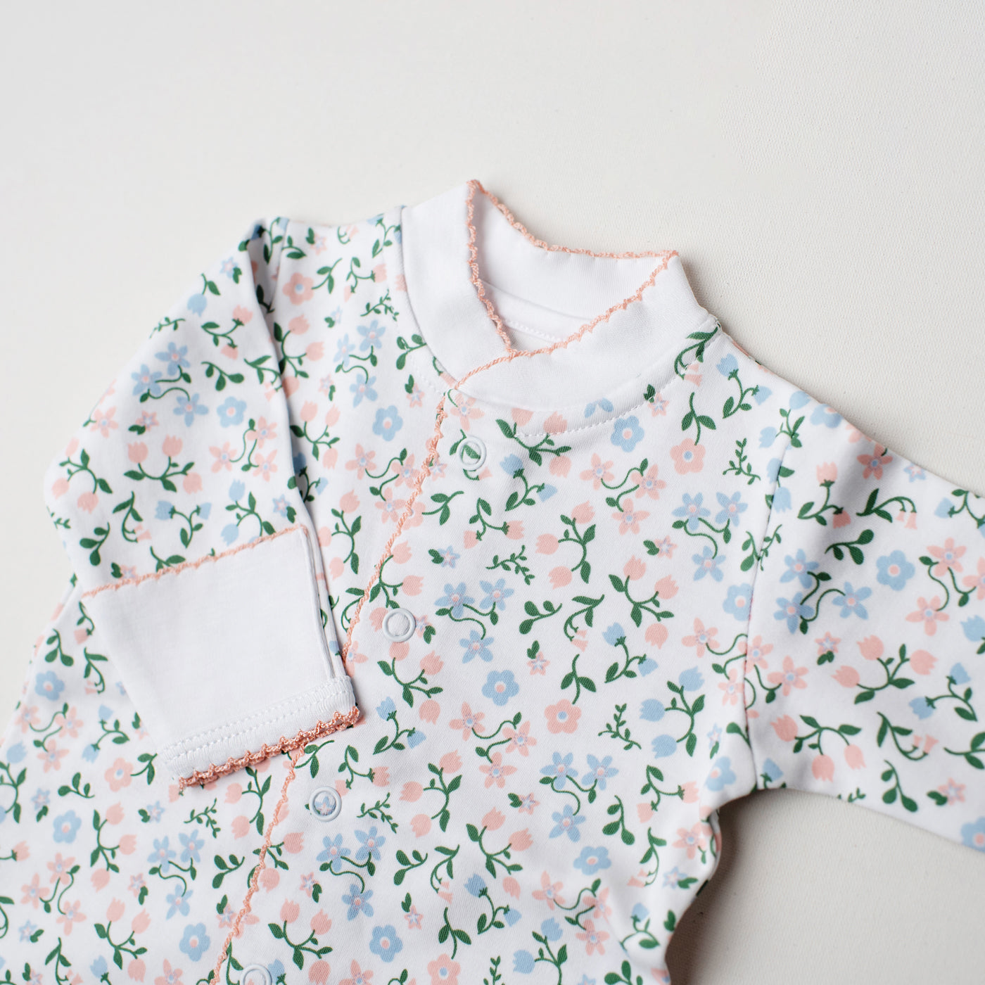 Macacão Arara Flores