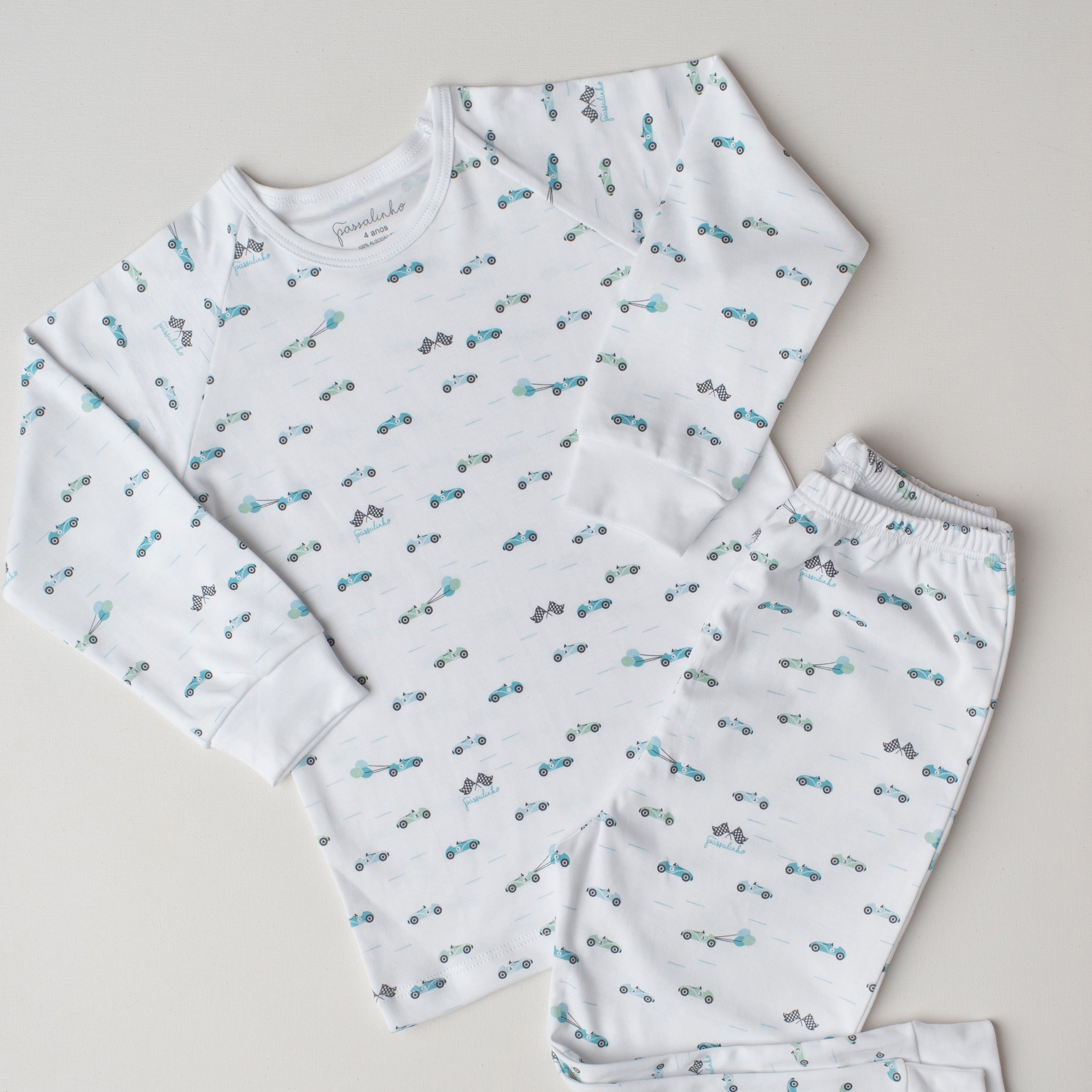 Pijama Calça e Blusa Arara Corrida Vintage