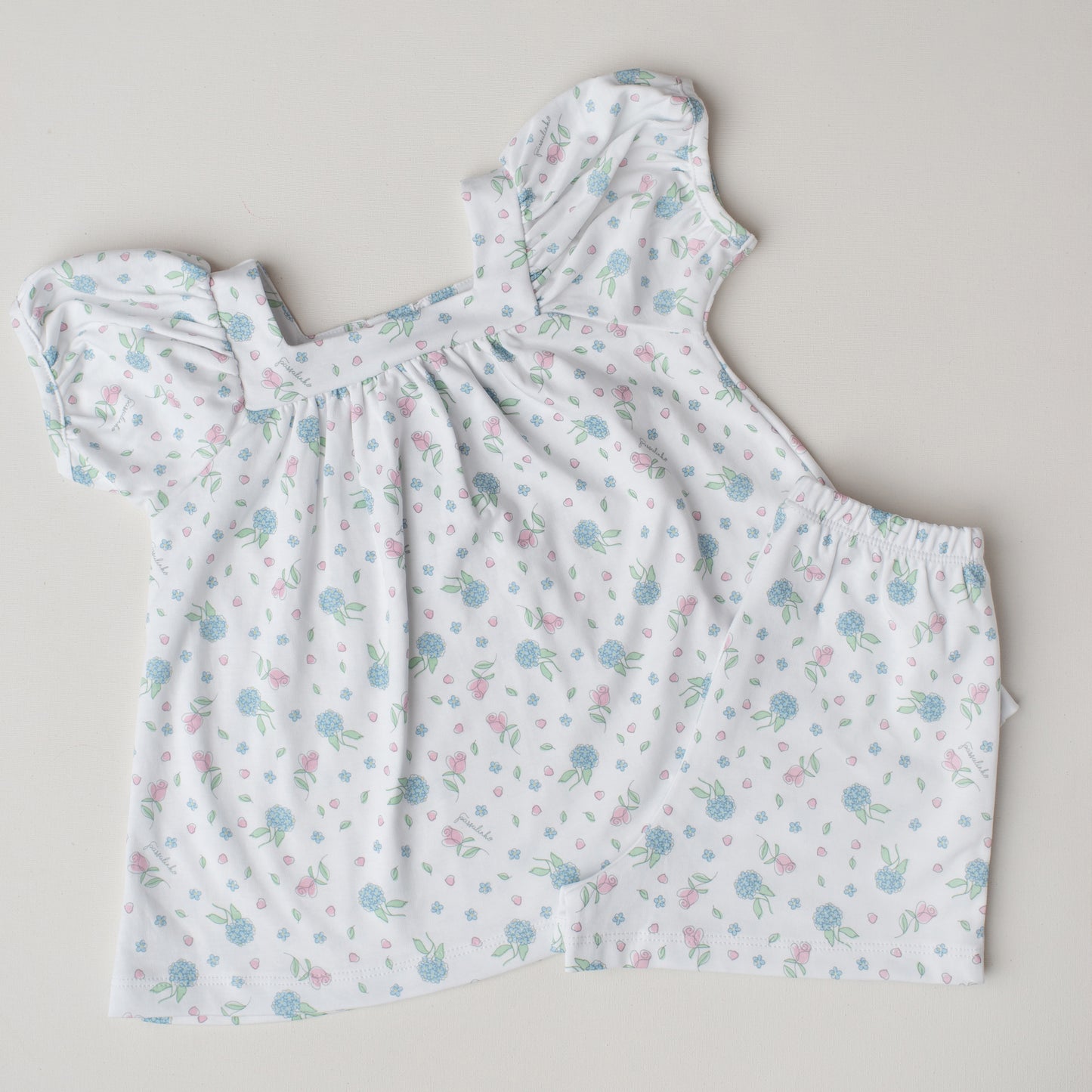 Pijama Shorts e Bata Canário Hortênsias