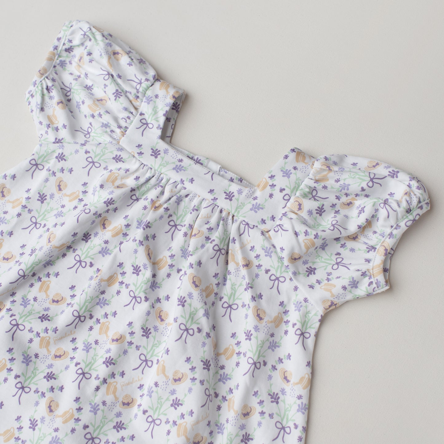 Pijama Shorts e Bata Canário Campo de Lavanda